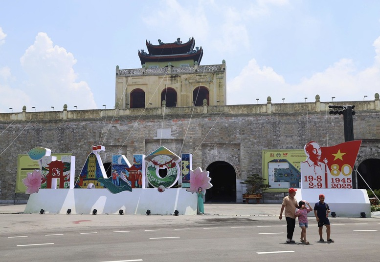Triển lãm Thành tựu đất nước thu hút đông đảo người dân đến tham quan- Ảnh 15.