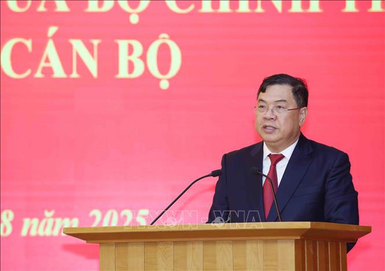 Đồng chí Phạm Gia Túc giữ chức Chánh Văn phòng Trung ương Đảng- Ảnh 3.