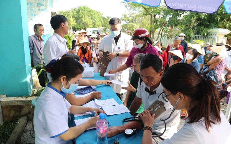 Khẩn trương khắc phục cơ sở giáo dục, y tế bị thiệt hại do thiên tai