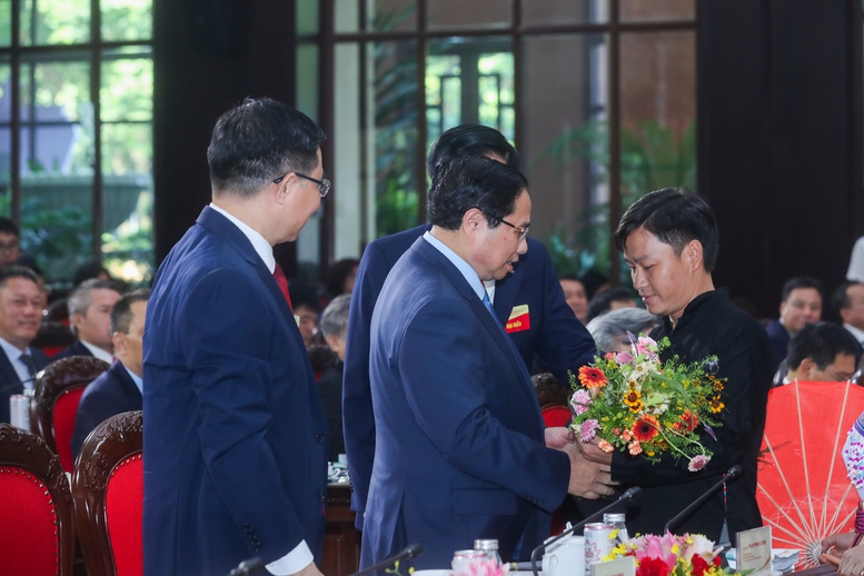 Thủ tướng: Petrovietnam cần phấn đấu vào nhóm 5 doanh nghiệp hàng đầu Đông Nam Á- Ảnh 9.