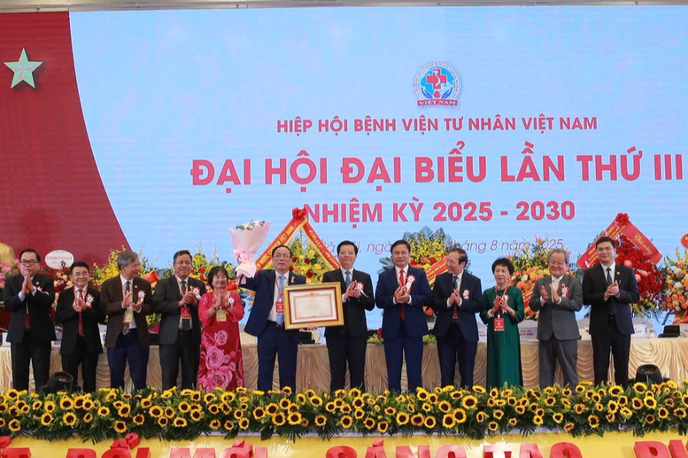 Y tế tư nhân là bộ phận không thể thiếu trong hệ thống y tế quốc gia- Ảnh 1.