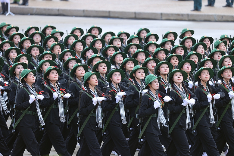 TỔNG THUẬT: Lễ Tổng duyệt chương trình diễu binh, diễu hành kỷ niệm 80 năm Quốc khánh 2/9- Ảnh 28.