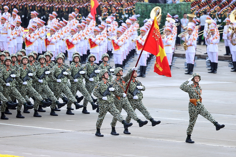 TỔNG THUẬT: Lễ Tổng duyệt chương trình diễu binh, diễu hành kỷ niệm 80 năm Quốc khánh 2/9- Ảnh 3.