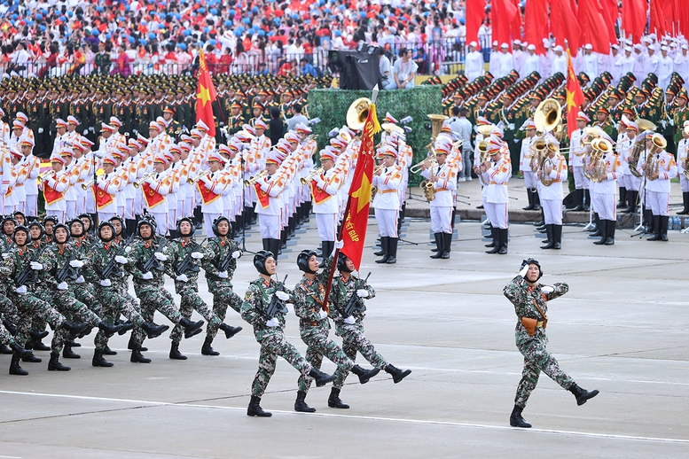 TỔNG THUẬT: Lễ Tổng duyệt chương trình diễu binh, diễu hành kỷ niệm 80 năm Quốc khánh 2/9- Ảnh 4.