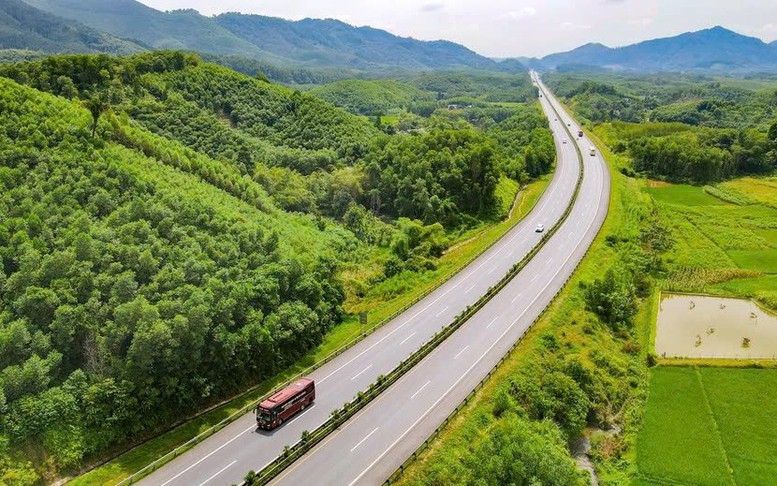 Năm 2045 hoàn thành xây dựng 9.000 km cao tốc