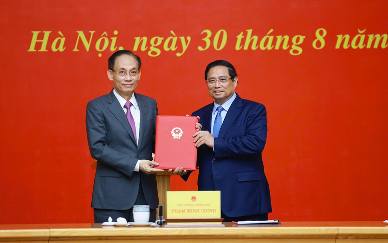 Thủ tướng Phạm Minh Chính trao quyết định giao quyền Bộ trưởng Bộ Ngoại giao