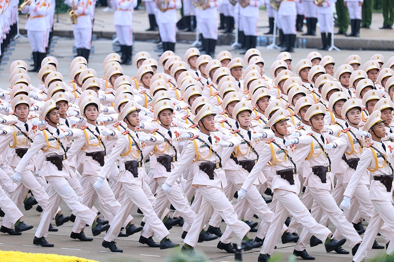 TỔNG THUẬT: Lễ Tổng duyệt chương trình diễu binh, diễu hành kỷ niệm 80 năm Quốc khánh 2/9- Ảnh 32.