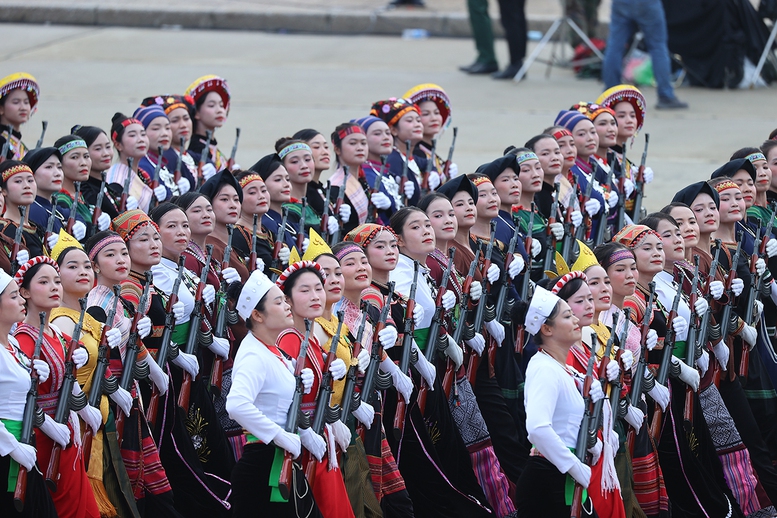 TỔNG THUẬT: Lễ Tổng duyệt chương trình diễu binh, diễu hành kỷ niệm 80 năm Quốc khánh 2/9- Ảnh 27.