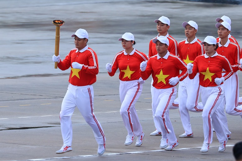 TỔNG THUẬT: Lễ Tổng duyệt chương trình diễu binh, diễu hành kỷ niệm 80 năm Quốc khánh 2/9- Ảnh 1. TỔNG THUẬT: Lễ Tổng duyệt chương trình diễu binh, diễu hành kỷ niệm 80 năm Quốc khánh 2/9- Ảnh 1.