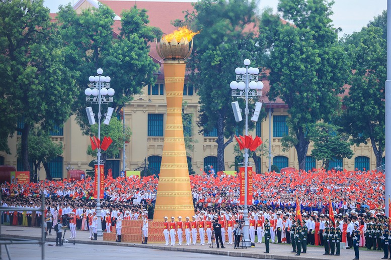 TỔNG THUẬT: Lễ Tổng duyệt chương trình diễu binh, diễu hành kỷ niệm 80 năm Quốc khánh 2/9- Ảnh 1.