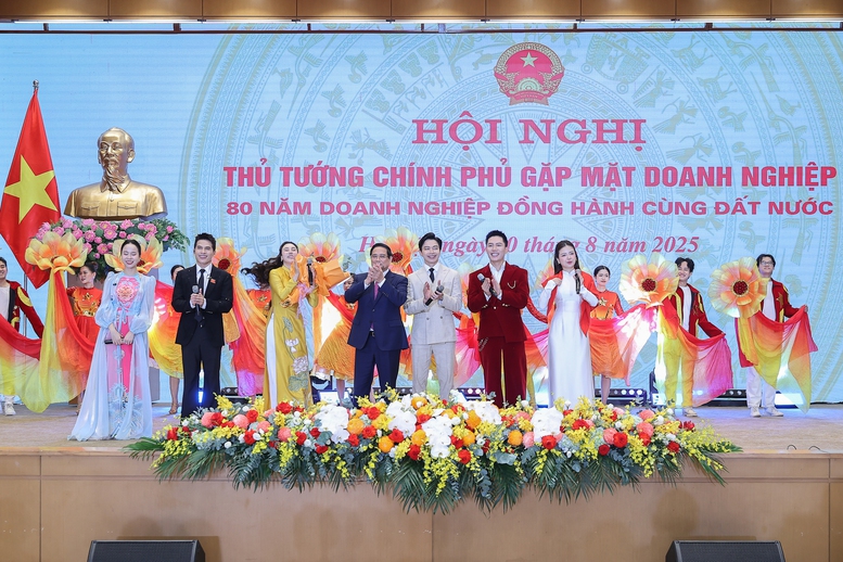 Thủ tướng gửi 3 thông điệp quan trọng sau 80 năm doanh nghiệp đồng hành cùng đất nước- Ảnh 14. Thủ tướng gửi 3 thông điệp quan trọng sau 80 năm doanh nghiệp đồng hành cùng đất nước- Ảnh 14.