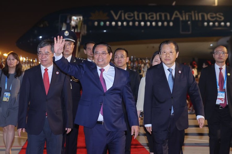 Thủ tướng Phạm Minh Chính tới Thiên Tân, bắt đầu chuyến công tác tại Trung Quốc- Ảnh 1.