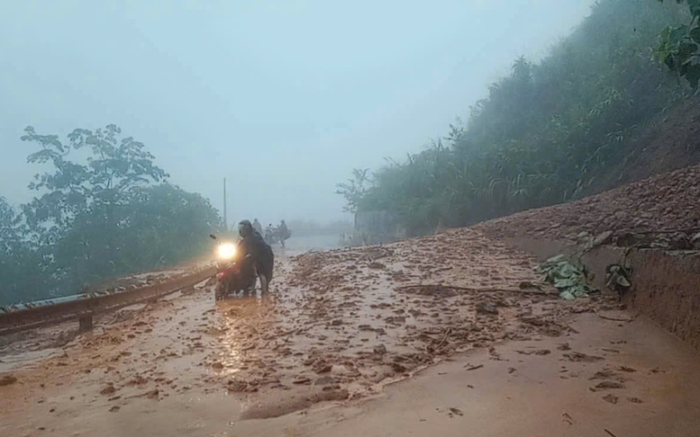 11 vị trí ngập sau bão số 6 tại Nghệ An sẽ thông xe trở lại vào tối nay