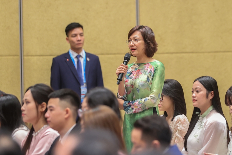 Thủ tướng chia sẻ với kiều bào tại Trung Quốc về không khí, tinh thần Quốc khánh trong nước- Ảnh 8.