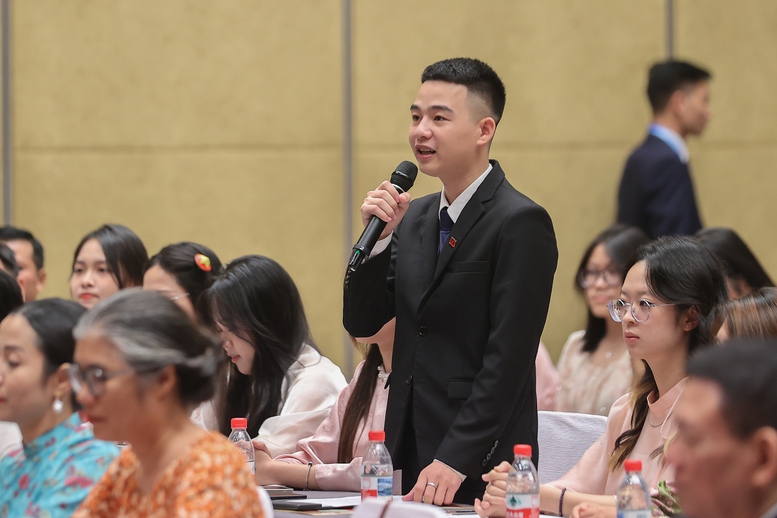 Thủ tướng chia sẻ với kiều bào tại Trung Quốc về không khí, tinh thần Quốc khánh trong nước- Ảnh 7.