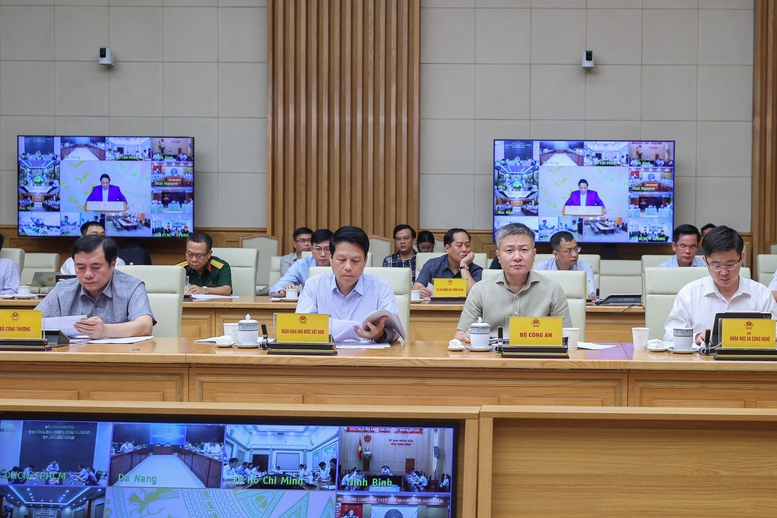 Thủ tướng Phạm Minh Chính chủ trì họp Ban Chỉ đạo quốc gia về công nghiệp bán dẫn- Ảnh 3.