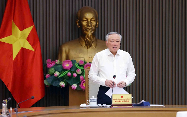 Sắc sảo trong đấu tranh, phản bác các quan điểm, sai trái thù địch trong tình hình mới