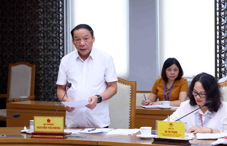 Sắc sảo trong đấu tranh, phản bác các quan điểm, sai trái thù địch trong tình hình mới- Ảnh 3.