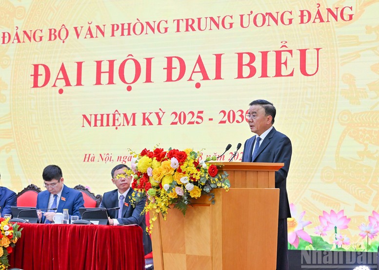 Tổng Bí thư Tô Lâm dự Đại hội đại biểu Đảng bộ Văn phòng Trung ương Đảng nhiệm kỳ 2025-2030- Ảnh 2.