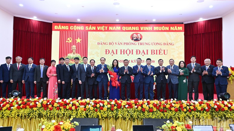 Tổng Bí thư Tô Lâm dự Đại hội đại biểu Đảng bộ Văn phòng Trung ương Đảng nhiệm kỳ 2025-2030- Ảnh 4.