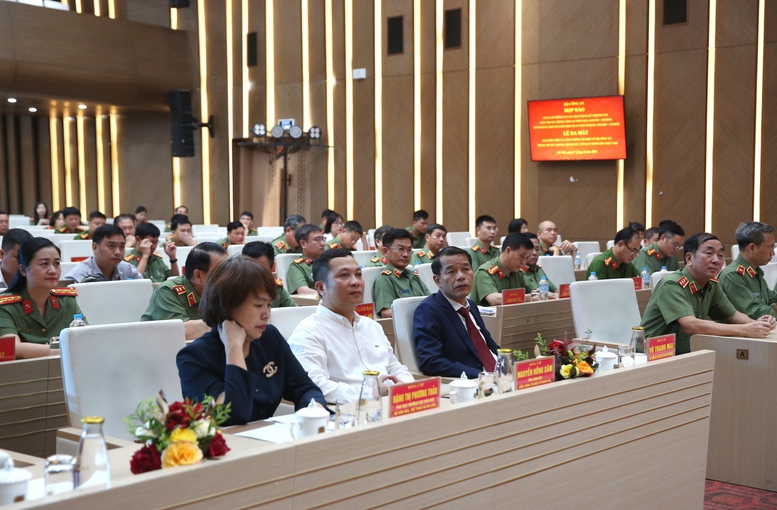 Lan tỏa sâu rộng các hoạt động kỷ niệm 80 năm Ngày truyền thống của lực lượng Công an nhân dân- Ảnh 2.