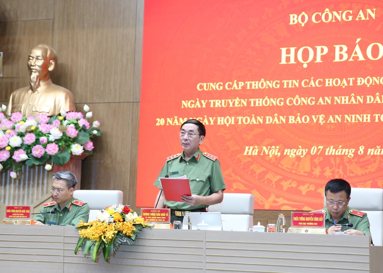 Lan tỏa sâu rộng các hoạt động kỷ niệm 80 năm Ngày truyền thống của lực lượng Công an nhân dân- Ảnh 1.
