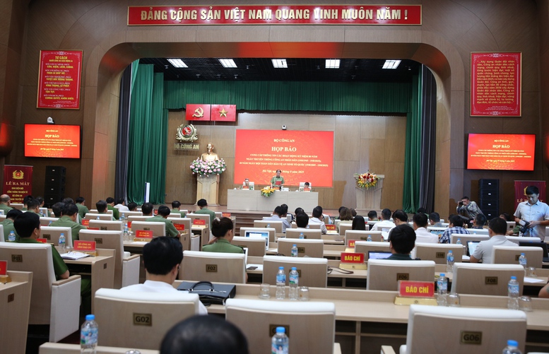 Lan tỏa sâu rộng các hoạt động kỷ niệm 80 năm Ngày truyền thống của lực lượng Công an nhân dân- Ảnh 3.
