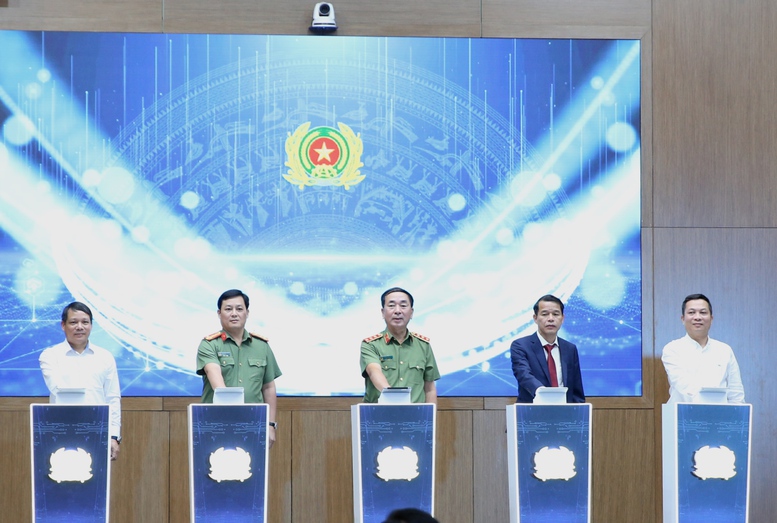 Lan tỏa sâu rộng các hoạt động kỷ niệm 80 năm Ngày truyền thống của lực lượng Công an nhân dân- Ảnh 4.