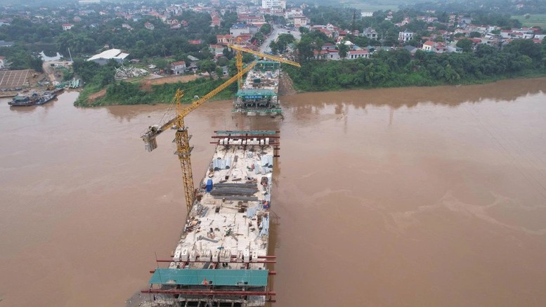 Xây dựng cầu Phong Châu vượt tiến độ 3 tháng- Ảnh 1.