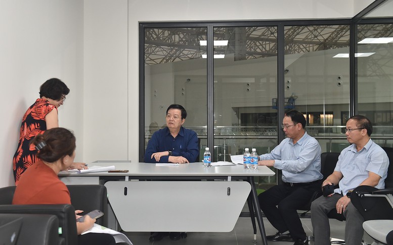 Thi công đồng loạt các gian hàng cho Triển lãm 80 năm Quốc khánh