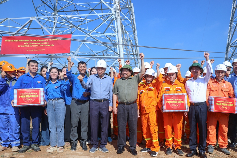 Thủ tướng: Dứt khoát hoàn thành đường dây 500 kV Lào Cai-Vĩnh Yên trong 6 tháng thay vì 2 năm- Ảnh 2.