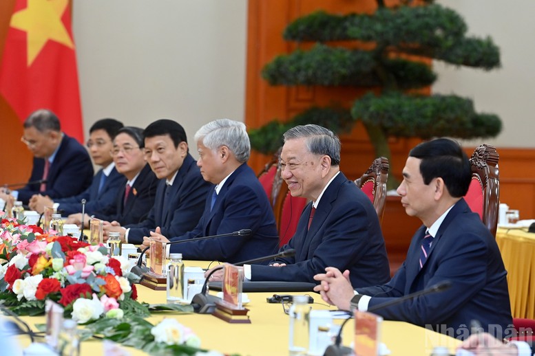 Tổng Bí thư Tô Lâm gặp Chủ tịch Đảng Nhân dân Campuchia Hun Sen- Ảnh 3.