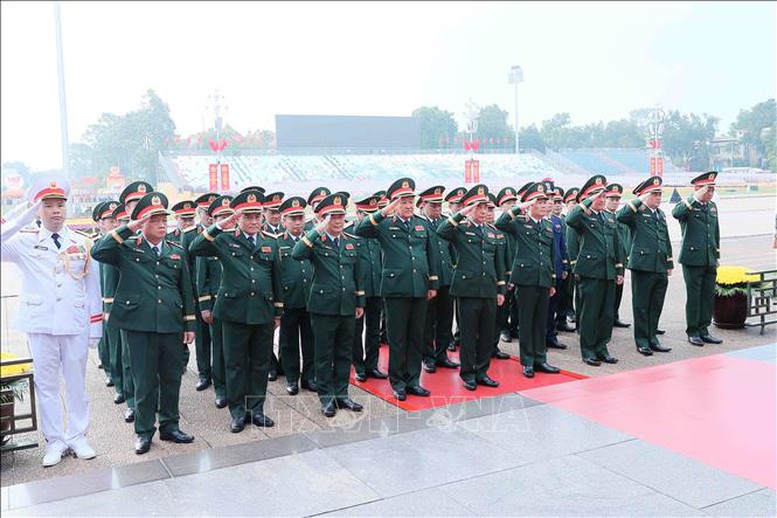 80 năm Quốc khánh: Lãnh đạo Đảng, Nhà nước vào Lăng viếng Chủ tịch Hồ Chí Minh- Ảnh 3.