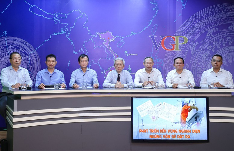 TỔNG THUẬT Toạ đàm: Phát triển bền vững ngành điện – Những vấn đề đặt ra- Ảnh 1.