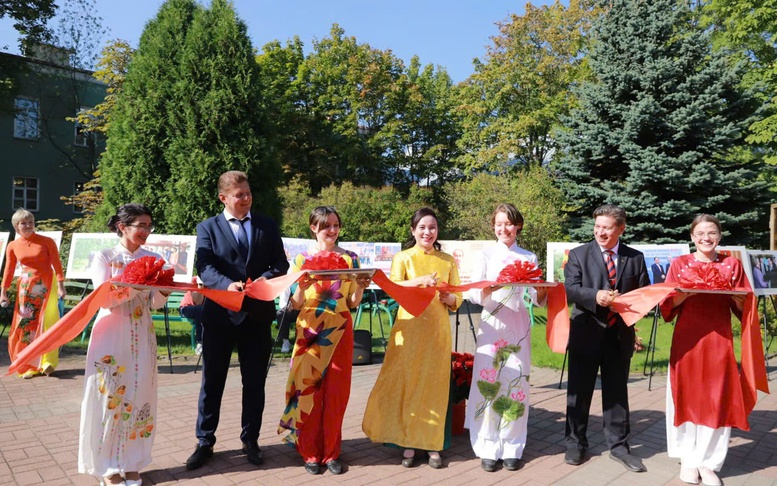 Khai mạc triển lãm ‘Chủ tịch Hồ Chí Minh-Người đặt nền móng cho tình hữu nghị Việt Nam và Liên bang Nga’