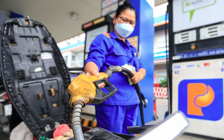 Giá xăng giảm