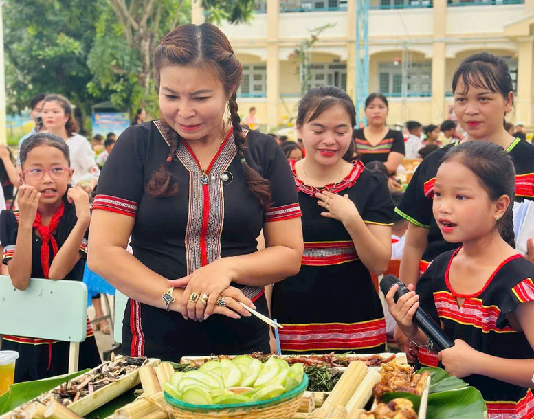Nghị quyết 71 – Kỳ vọng mới cho ngôi trường vùng biên- Ảnh 3.