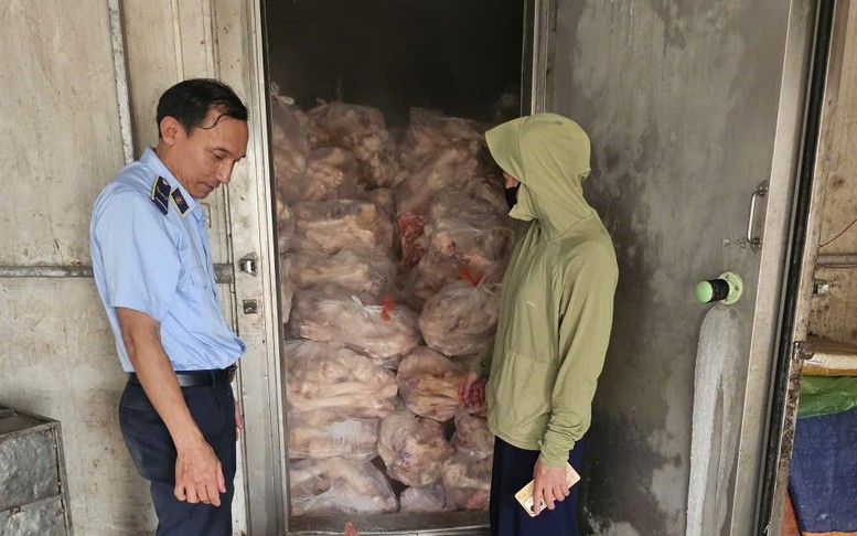 Hà Nội: Phát hiện 3,5 tấn xương bò không rõ nguồn gốc