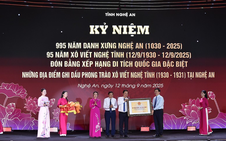 Kỷ niệm 995 năm danh xưng Nghệ An, 95 năm Xô viết Nghệ Tĩnh và đón Bằng xếp hạng di tích quốc gia đặc biệt Xô viết Nghệ Tĩnh