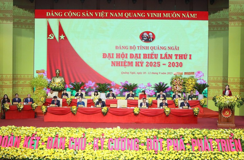Quảng Ngãi quyết tâm đạt tăng trưởng hai con số, trở thành cực tăng trưởng miền Trung – Tây Nguyên- Ảnh 1.