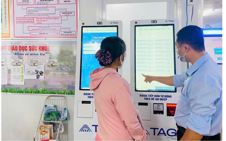 Vĩnh Long tăng tốc số hóa y tế, hướng tới 80% dân số có Sổ sức khỏe điện tử vào năm 2025