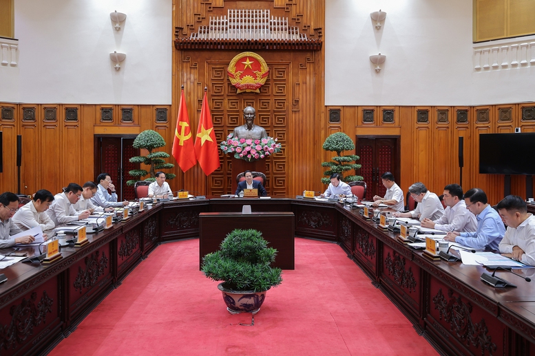Thủ tướng: Tập trung thông tuyến cao tốc từ Cao Bằng tới Cà Mau trong năm 2025 và nghiên cứu mở rộng trong giai đoạn tới- Ảnh 2.