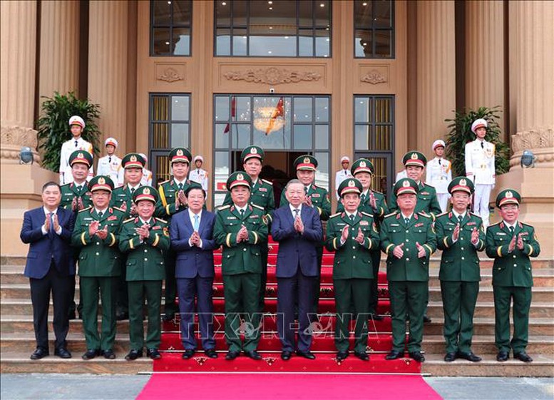Tổng Bí thư Tô Lâm: Đẩy mạnh phát triển công nghiệp quốc phòng theo hướng chủ động, tự lực, tự cường, lưỡng dụng, hiện đại- Ảnh 4.
