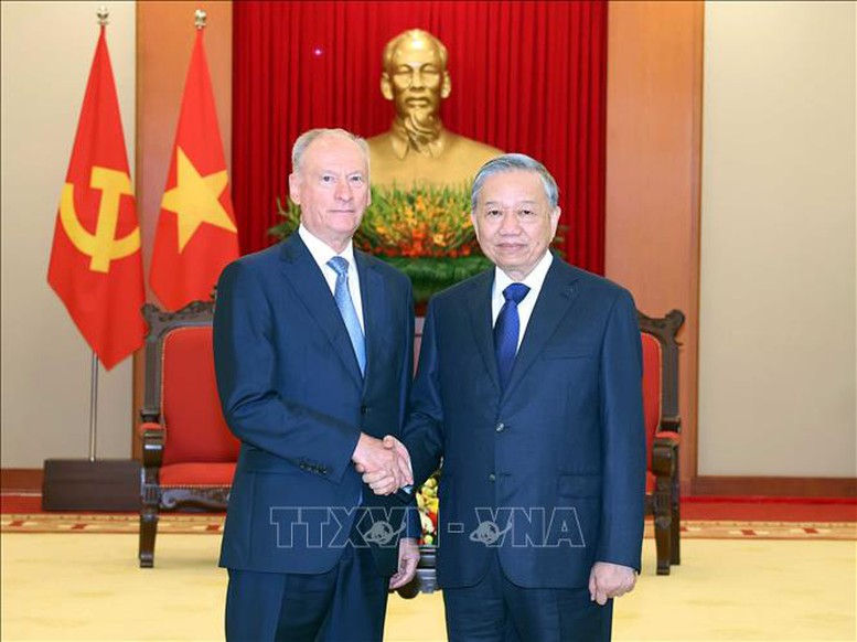 Tổng Bí thư Tô Lâm tiếp Trợ lý Tổng thống, Chủ tịch Hội đồng Biển Liên bang Nga- Ảnh 1.