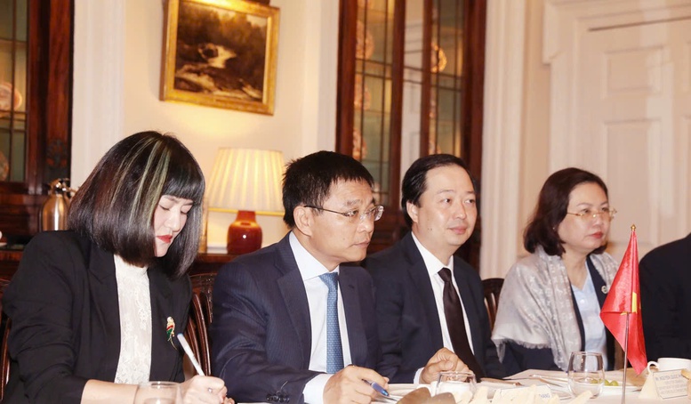 Khu tài chính London phối hợp chặt chẽ với Việt Nam phát triển Trung tâm tài chính quốc tế- Ảnh 2.