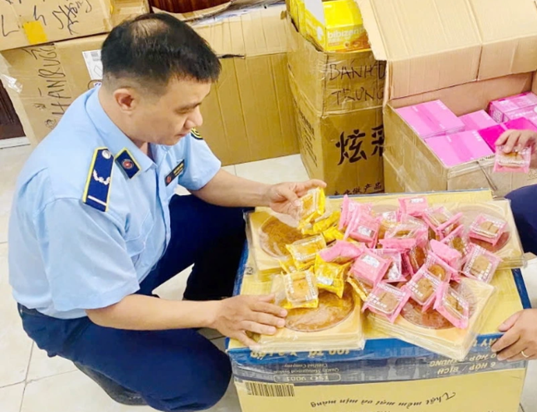 Đà Nẵng, Khánh Hòa tăng cường kiểm tra thị trường bánh Trung thu- Ảnh 1.
