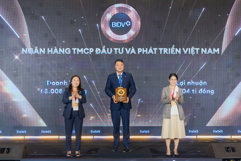 BIDV vào top 50 công ty niêm yết tốt nhất Việt Nam 2025- Ảnh 1.
