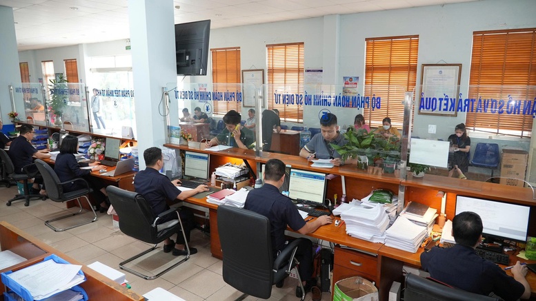 Tăng hiệu quả quản lý hải quan từ đường dây nóng hỗ trợ người dân, doanh nghiệp- Ảnh 1.