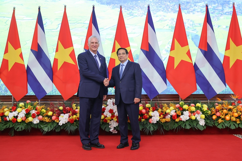 Bí thư Thứ nhất, Chủ tịch nước Cuba Miguel Diaz Canel hội kiến Thủ tướng Chính phủ Phạm Minh Chính- Ảnh 1.