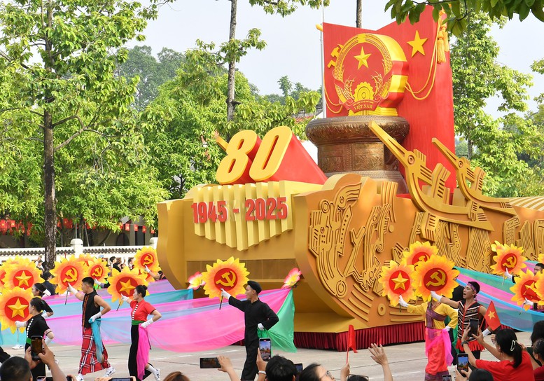 TỔNG THUẬT: Kỷ niệm trọng thể 80 năm Quốc khánh nước Cộng hòa XHCN Việt Nam- Ảnh 19.
